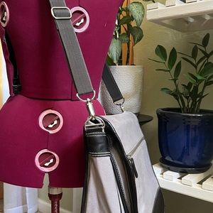 Kenneth Cole Leather Canvas Laptop/messenger  bag